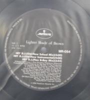 ライター・シェイド・オブ・ブラウン / ヘイ・DJ