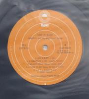 カラベリ / ラブ・イズ・ブラインド