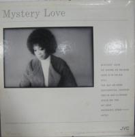 サリナ・ジョーンズ / ミステリー・ラブ